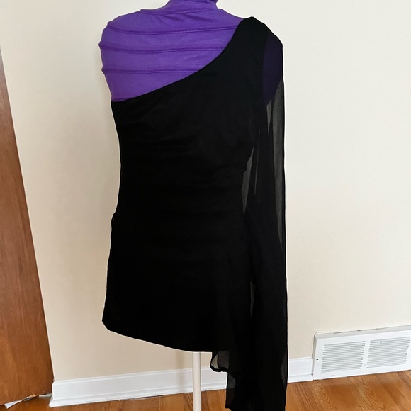 Elegant black mini - Picture 1 of 4